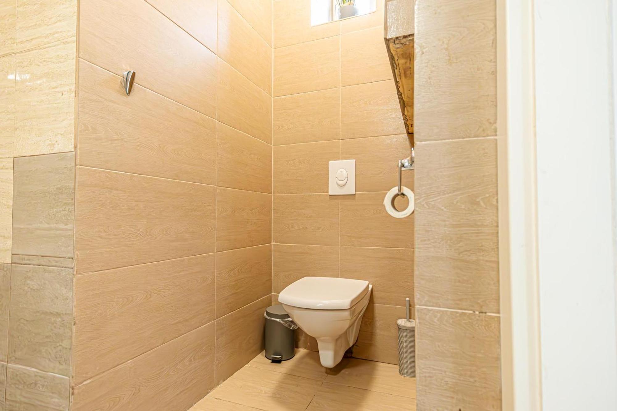 Simple Apt W Full Kitchen Wiener Stadthalle Экстерьер фото